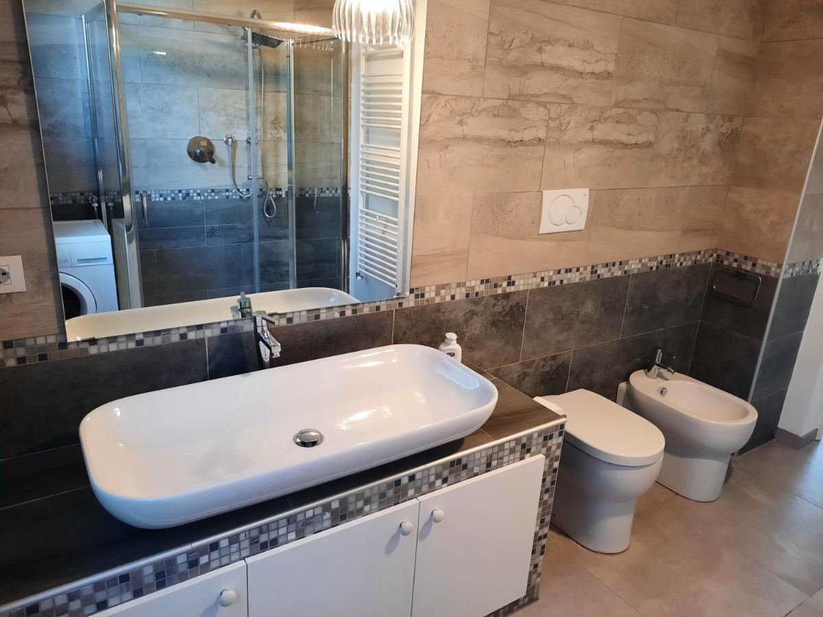 Casa Matilde - Appartamento Vista Mare - Con Posto Auto Finale Ligure Zewnętrze zdjęcie