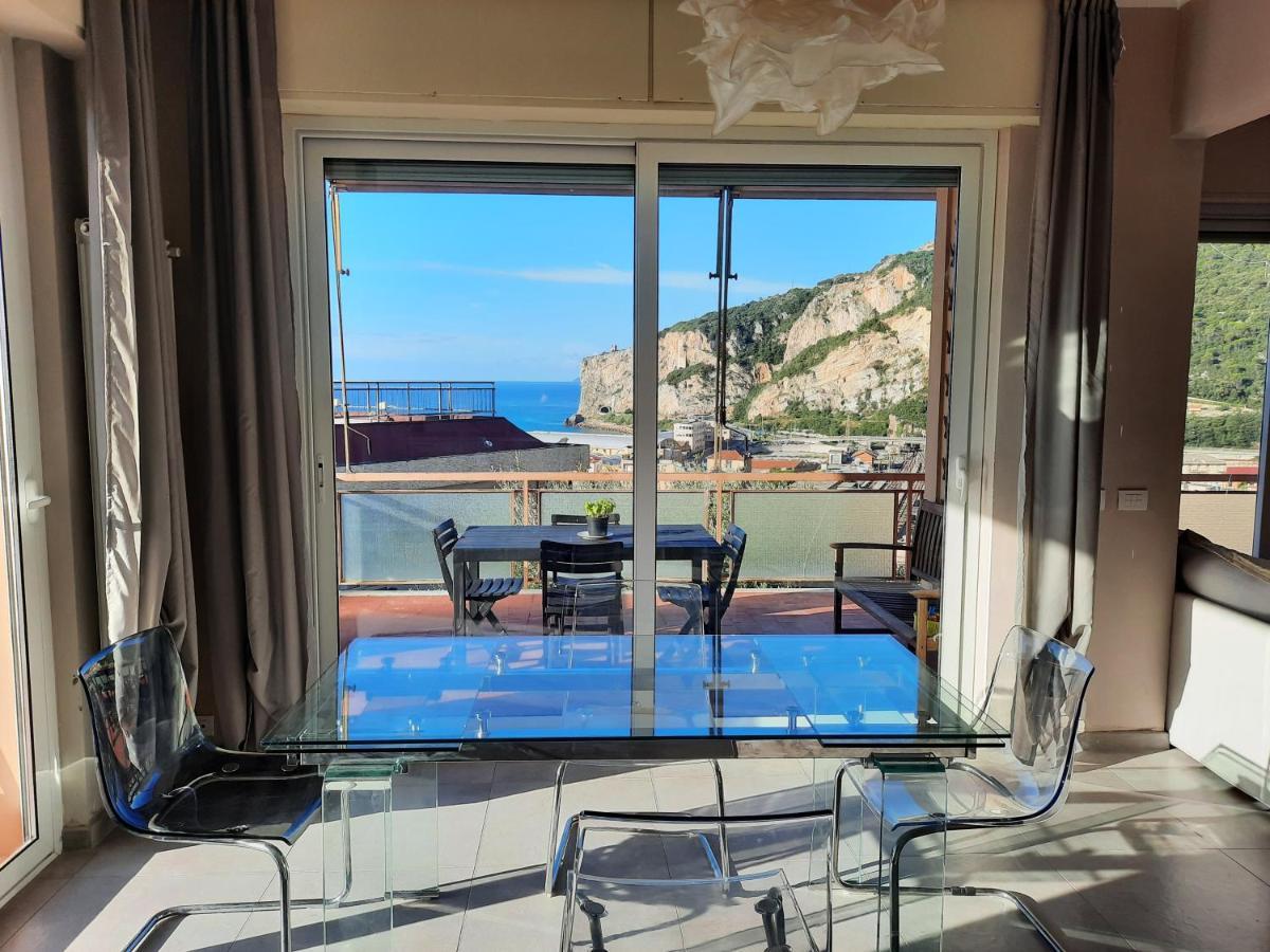 Casa Matilde - Appartamento Vista Mare - Con Posto Auto Finale Ligure Zewnętrze zdjęcie
