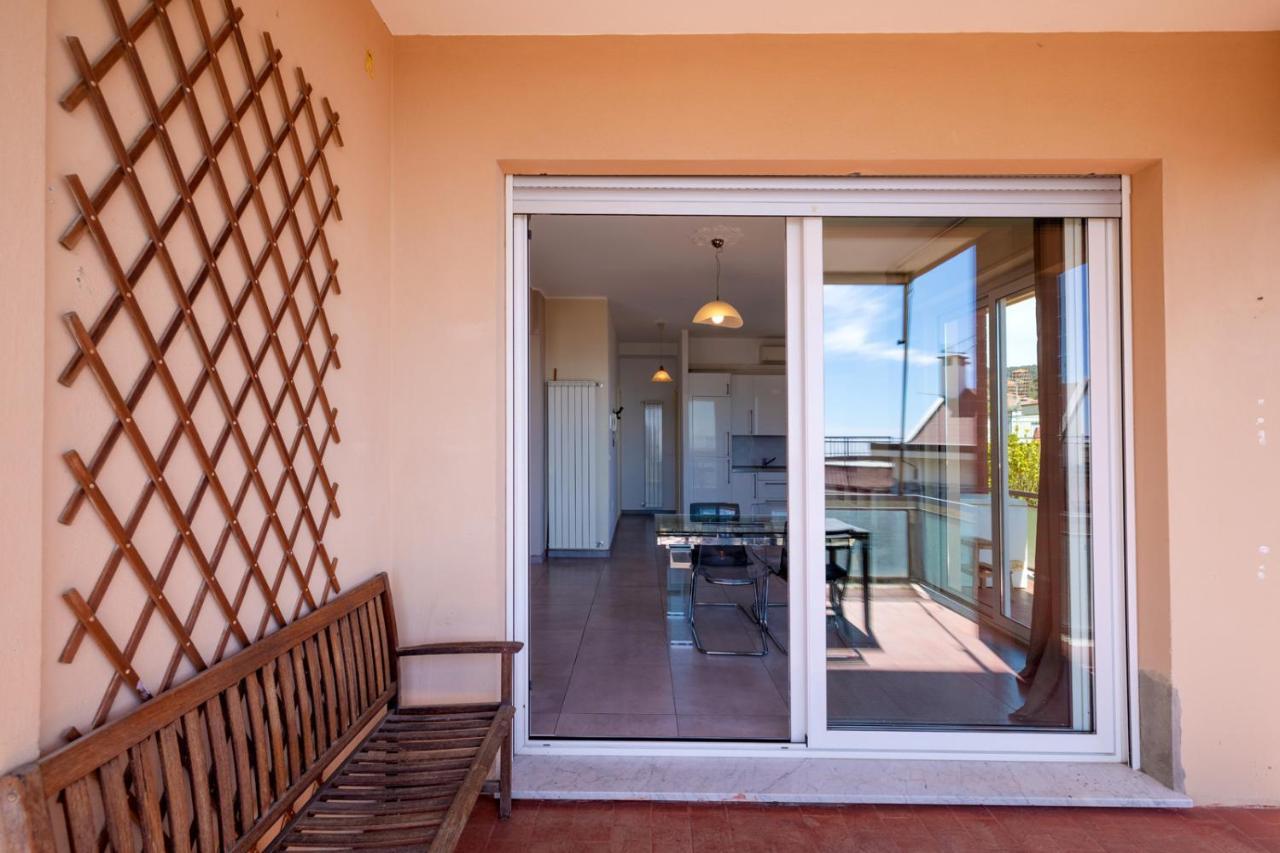Casa Matilde - Appartamento Vista Mare - Con Posto Auto Finale Ligure Zewnętrze zdjęcie