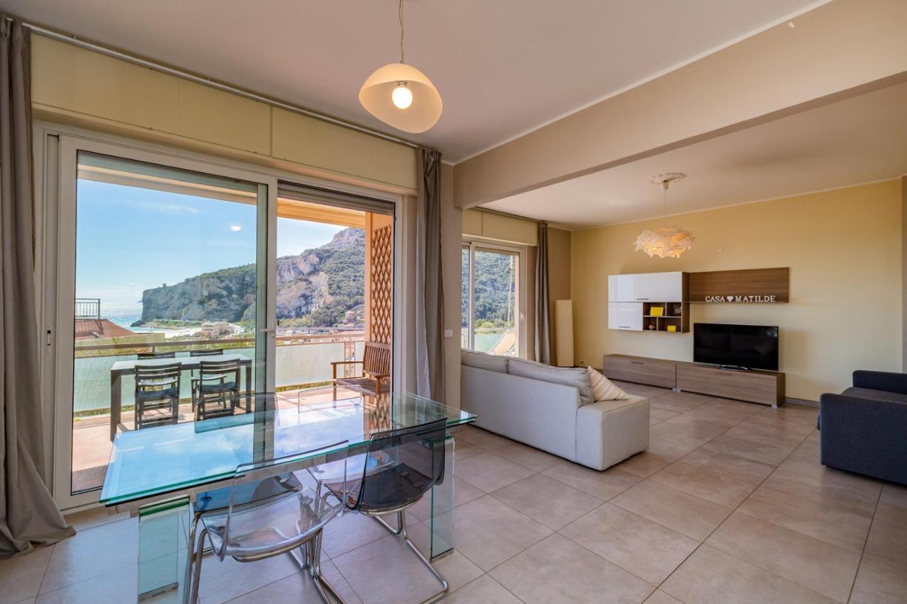 Casa Matilde - Appartamento Vista Mare - Con Posto Auto Finale Ligure Zewnętrze zdjęcie