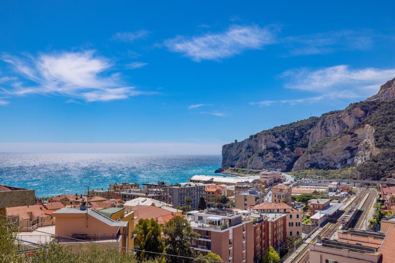 Casa Matilde - Appartamento Vista Mare - Con Posto Auto Finale Ligure Zewnętrze zdjęcie