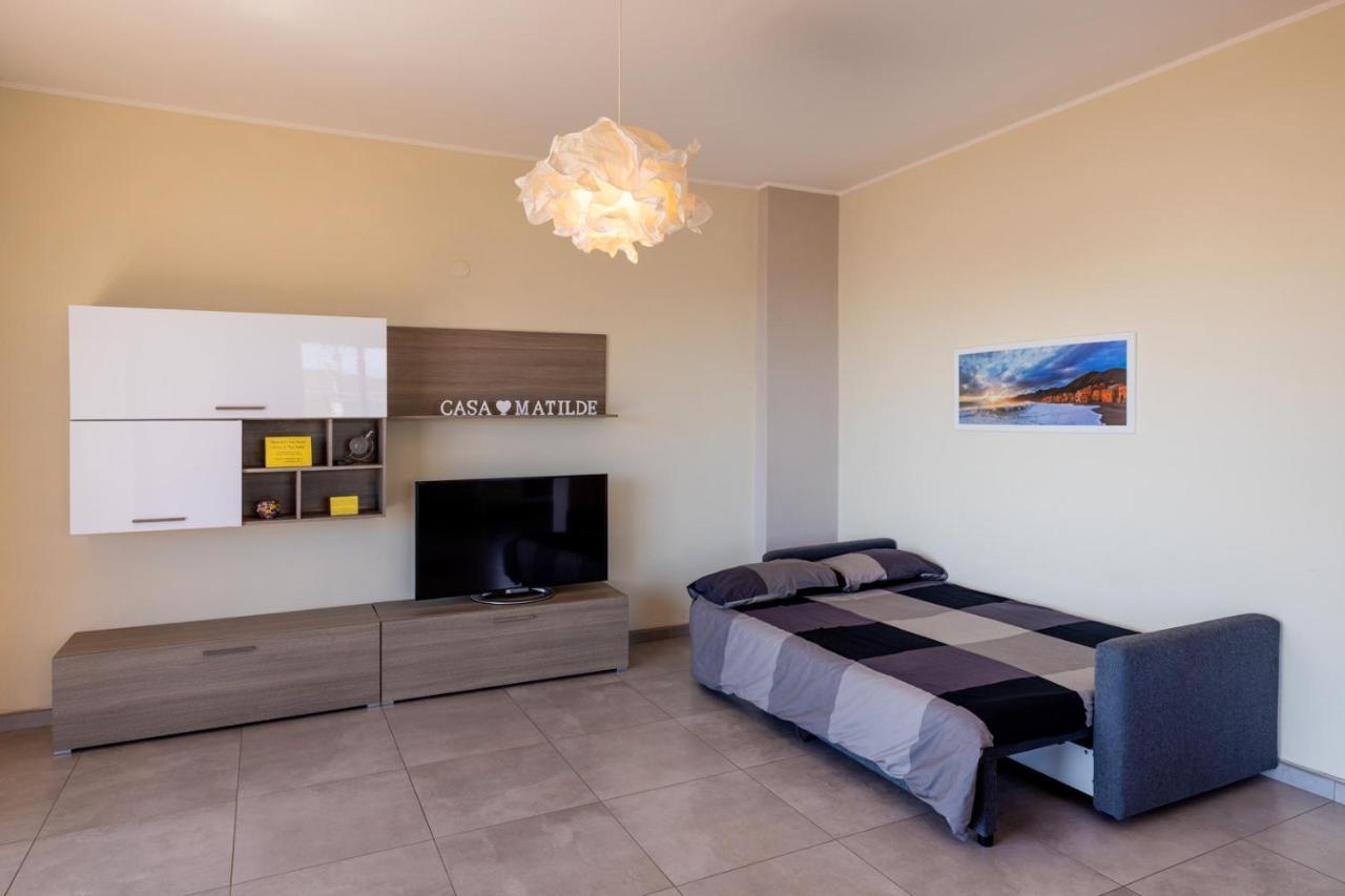 Casa Matilde - Appartamento Vista Mare - Con Posto Auto Finale Ligure Zewnętrze zdjęcie