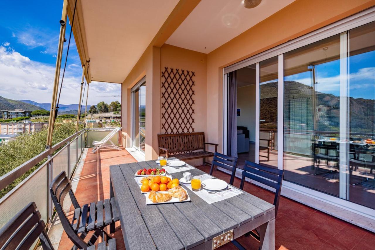 Casa Matilde - Appartamento Vista Mare - Con Posto Auto Finale Ligure Zewnętrze zdjęcie
