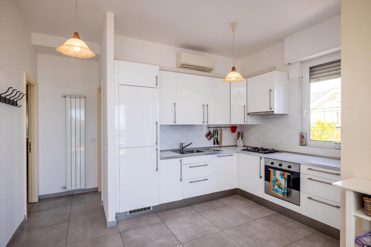 Casa Matilde - Appartamento Vista Mare - Con Posto Auto Finale Ligure Zewnętrze zdjęcie