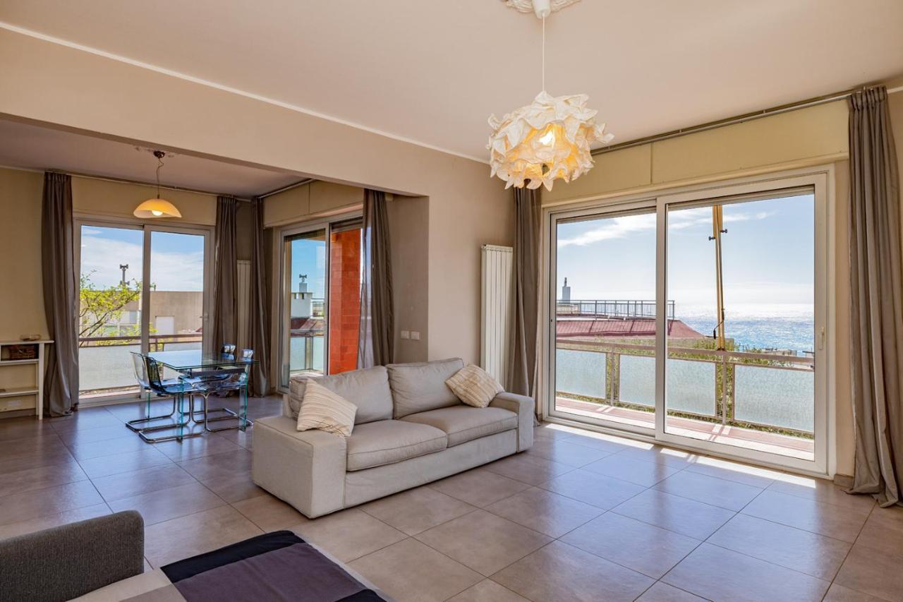 Casa Matilde - Appartamento Vista Mare - Con Posto Auto Finale Ligure Zewnętrze zdjęcie